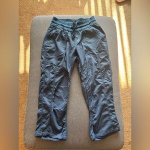 The North Face Women’s activewear hiking capris pants XS
